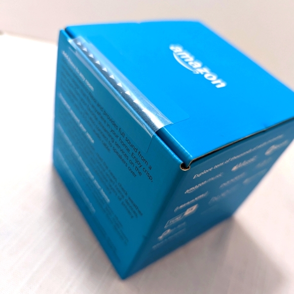 Amazon Echo Dot NEW IN BOX Alexa 3rd Generation - Picture 2 of 5